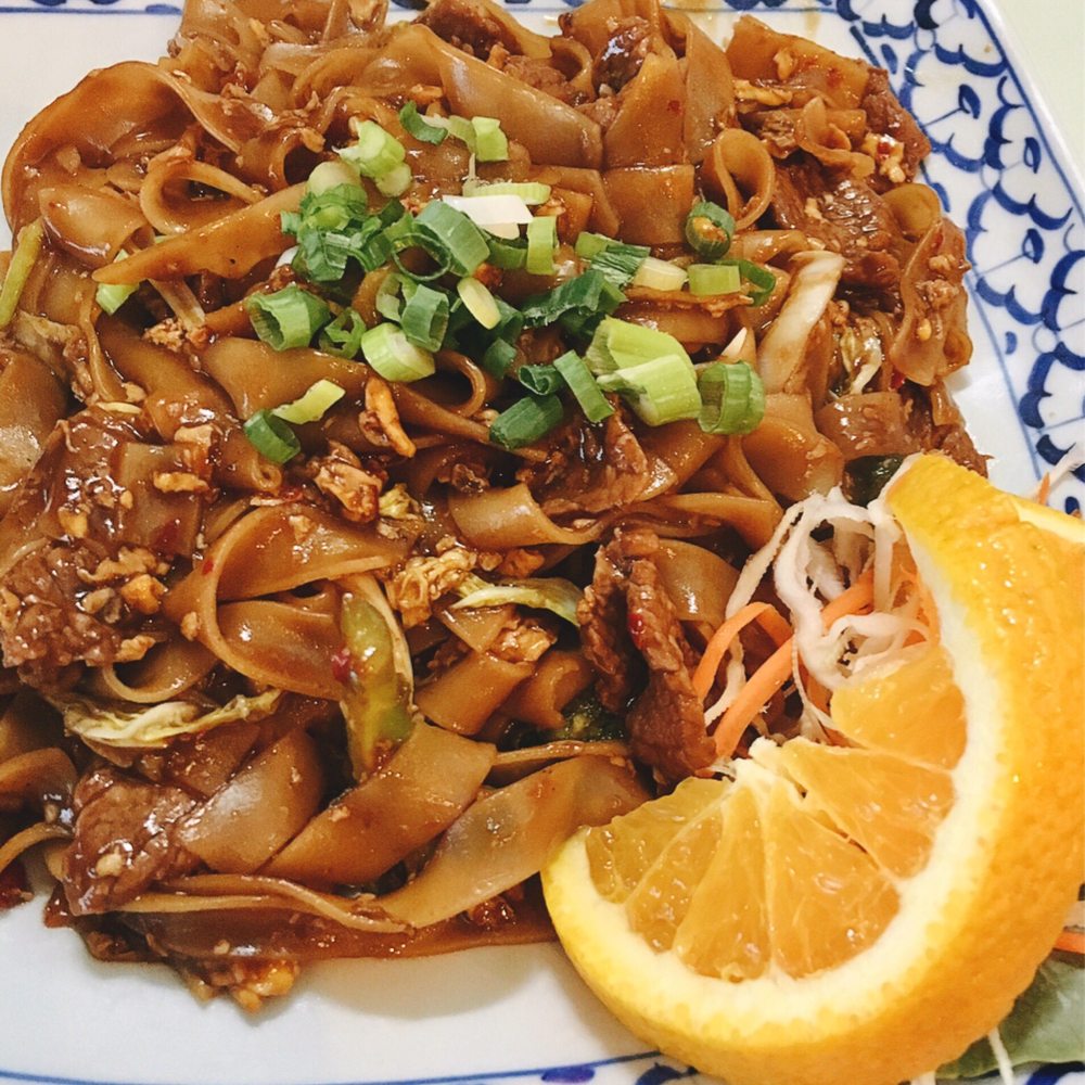 Thai Bangkok - Pad See Ew (Beef) - Thai Near Me - High Point, North Carolina