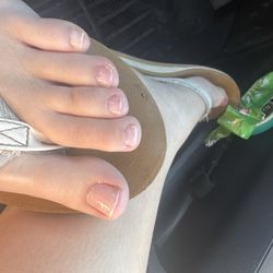 Best Nails - Her attempt at filling my toes before I walked out