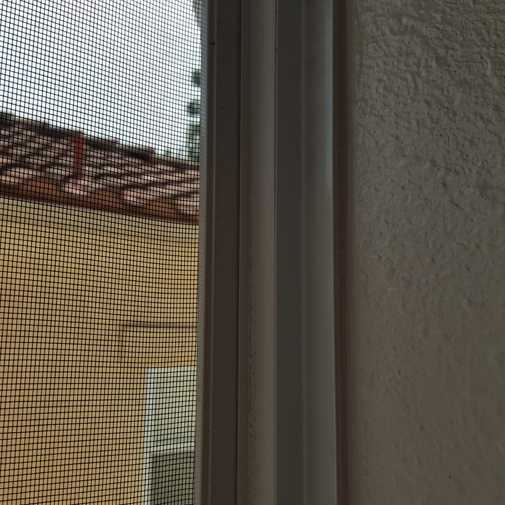 Visions Window Cleaning By JP - Edge outside frame kept dirty. - Window Washing Near Me Visions Window Cleaning By JP - Edge outside frame kept dirty. - Window Washing Near Me