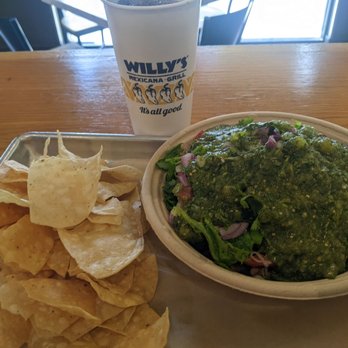 Willy's Mexicana Grill - Burrito bowl - Mexican Near Me - Alpharetta, Georgia