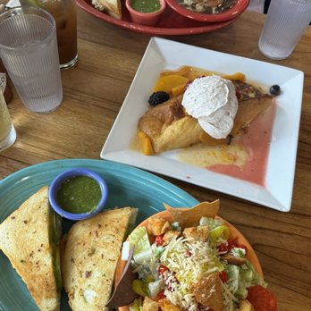 Tower Cafe - Tower Tuna Melt & Holiday Famous French Toast - Breakfast & Brunch Near Me - Sacramento, California