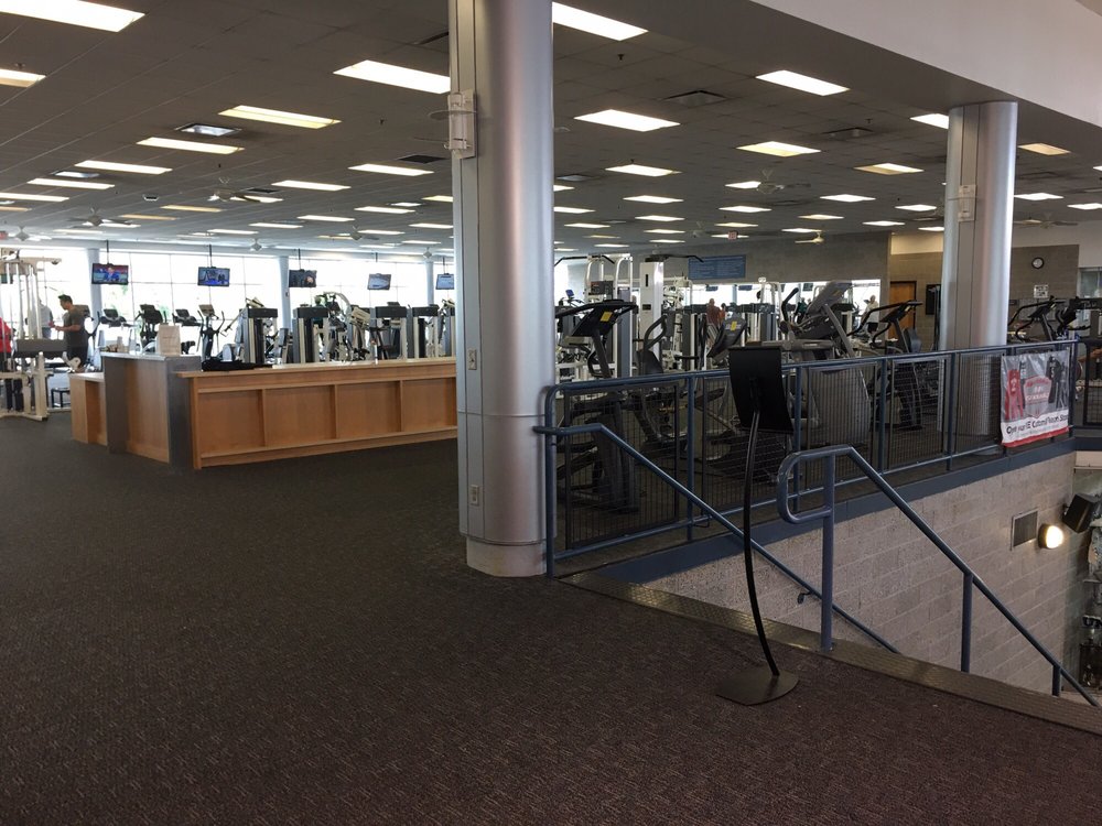 Food from University Of New Orleans Cafeteria