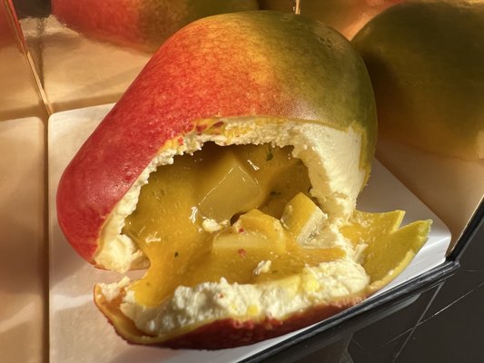 La Pâtisserie du Meurice par Cedric Grolet by null