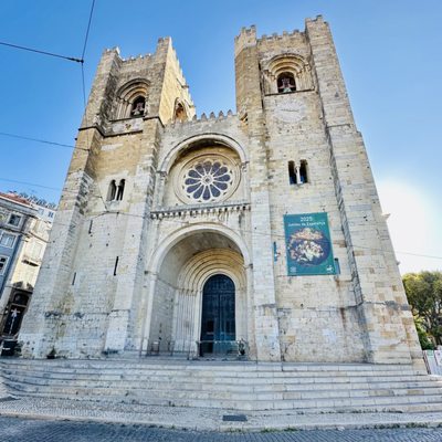 Lisbon Cathedral by null
