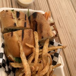 La Grifería - Bahn mi