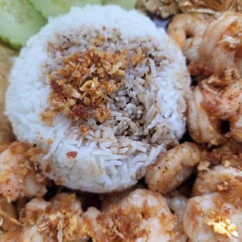 Patty's Thai kitchen - Garlic pepper sauce with shrimp - Food Trucks Near Me - Albany, Oregon