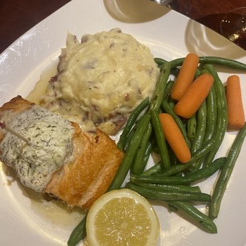 Mangino's - Salmon with mash & veggies - Italian Near Me - Orlando, Florida