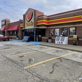 Love's Travel Stop - Convenience Stores Near Me - Marshall, Michigan