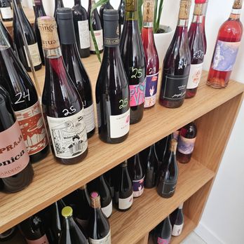 Haley’s Wines - Wine Bars Near Me - Los Angeles, California
