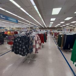 Roses Discount Store