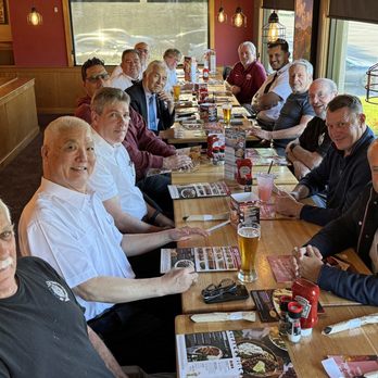 Applebee's Grill + Bar - Enjoying the comradery with great food and drinks! - American Near Me - Riverside, California