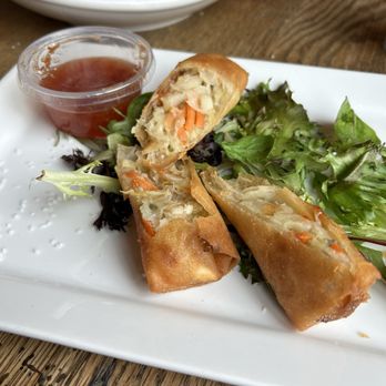 Little Pub Fairfield - Veggie spring rolls - American Near Me - Fairfield, Connecticut Little Pub Fairfield - Veggie spring rolls - American Near Me - Fairfield, Connecticut