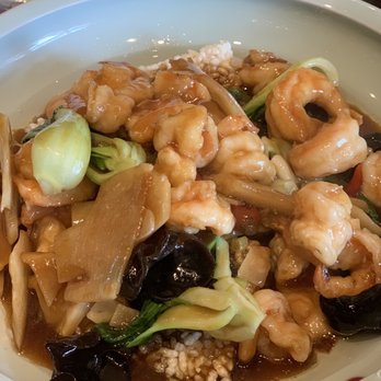 Noah's Kitchen - Asian Fusion Near Me - Brookline, Massachusetts