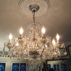 NEW LIGHTING AT PICKELL'S