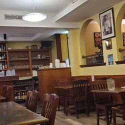 Pad Thai - Dining room