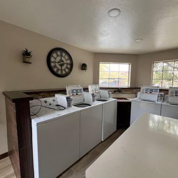 Alta Vista Apartments - Onsite, beautifully updated and convenient laundry facility - Apartments Near Me - Carefree, Arizona Alta Vista Apartments - Onsite, beautifully updated and convenient laundry facility - Apartments Near Me - Carefree, Arizona