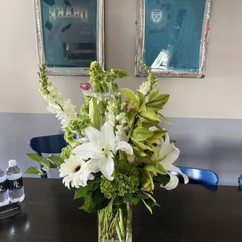 Parisian Florist - Custom arrangement! - Florists Near Me - Los Angeles, California Parisian Florist - Custom arrangement! - Florists Near Me - Los Angeles, California