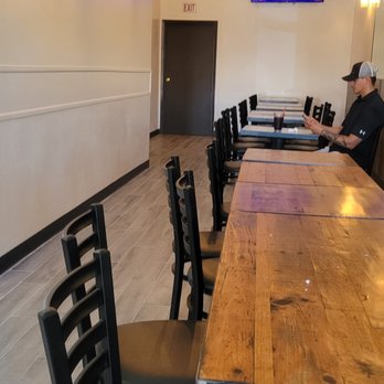 Picante - Inside seating - Peruvian Near Me - Ontario, California