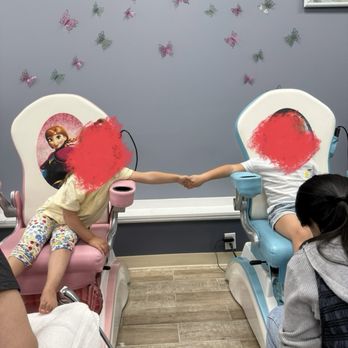 Sister's Nails & Spa - Adorable kids section! - Nail Salons Near Me - Ledgewood, New Jersey