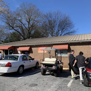 M & J's Wings & Plenty - Outside of M&J's plenty of easy parking! - Chicken Wings Near Me - Greenville, South Carolina M & J's Wings & Plenty - Outside of M&J's plenty of easy parking! - Chicken Wings Near Me - Greenville, South Carolina
