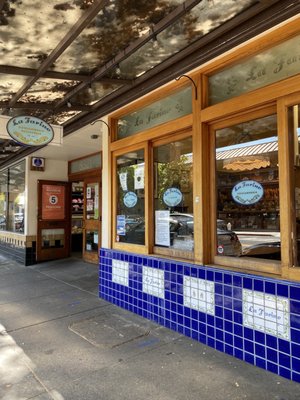 La Farine Boulangerie Patisserie by null