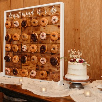 Famous Creations - Bakeries Near Me - Fairfield, California