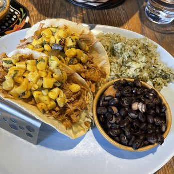 Nina's Tacos - Al pastor tacos - meh, not traditional - Tacos Near Me - Bozeman, Montana Nina's Tacos - Al pastor tacos - meh, not traditional - Tacos Near Me - Bozeman, Montana