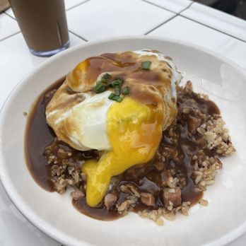 Kihei Caffe - Loco moco - Hawaiian Near Me - Kihei, Hawaii Kihei Caffe - Loco moco - Hawaiian Near Me - Kihei, Hawaii