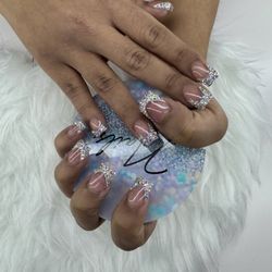 Super Nails