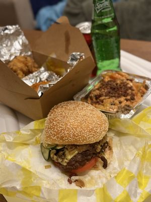 Yeanie's Burgers and Social by null