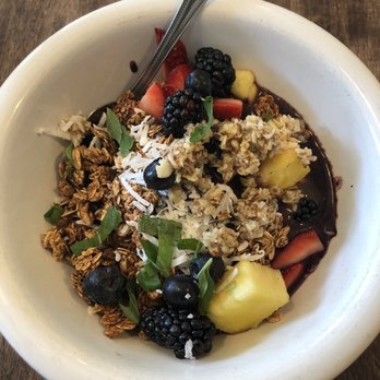 Garden Table - Broad Ripple - Juice Bars & Smoothies Near Me - Indianapolis, Indiana Garden Table - Broad Ripple - Juice Bars & Smoothies Near Me - Indianapolis, Indiana