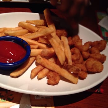 Red Lobster - Overcooked fries with "Poopie Vein" Popcorn Shrimp (Yuk)!!! - Seafood Near Me - Fairfax, Virginia