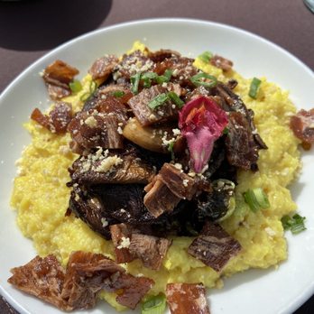 Veg Kitchen + Bar - Mushroom and grits with vegan bacon - Vegan Near Me - Sacramento, California Veg Kitchen + Bar - Mushroom and grits with vegan bacon - Vegan Near Me - Sacramento, California