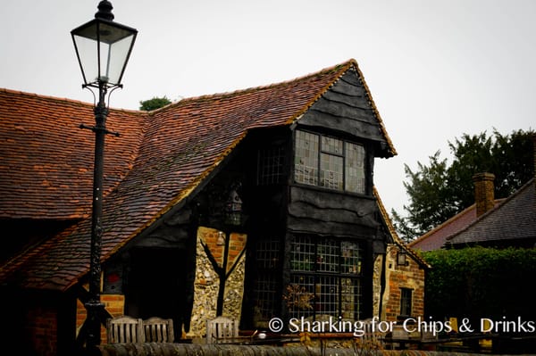 The Royal Standard of England by null