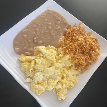 La Chilanguita - Kids meal: Eggs, rice and beans - Breakfast & Brunch Near Me - Baldwin Park, California