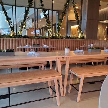 Eldr+Rime - Bar area seating - New American Near Me - Wauwatosa, Wisconsin Eldr+Rime - Bar area seating - New American Near Me - Wauwatosa, Wisconsin
