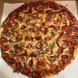 Mama Renie's Pizza - Pizza