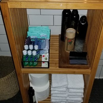 Oriole - Bathroom Amenities - New American Near Me - Chicago, Illinois Oriole - Bathroom Amenities - New American Near Me - Chicago, Illinois