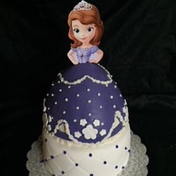 Grandma's Secrets - Sophia the First doll cake