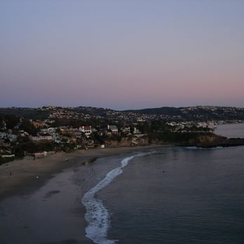 Crescent Bay Point Park - The surrounding beach houses - Parks Near Me - Laguna Beach, California