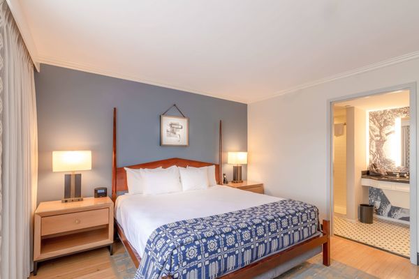 Williamsburg Lodge, Autograph Collection by null