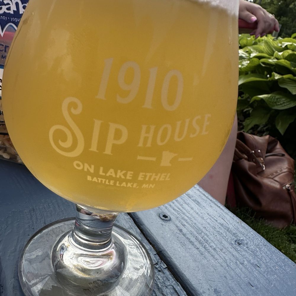 1910 Sip House - Mango Cider - Cideries Near Me - Battle Lake, Minnesota