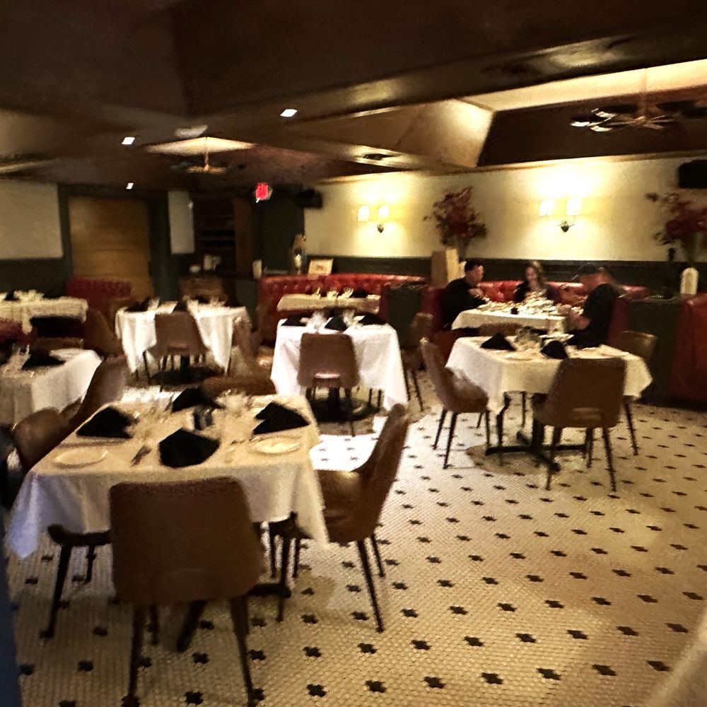 Runyon's - Quieter Dining Room - New American Near Me - Coral Springs, Florida