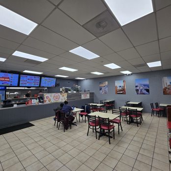 Urban Melt - Dining area - Fast Food Near Me - Buffalo Grove, Illinois Urban Melt - Dining area - Fast Food Near Me - Buffalo Grove, Illinois