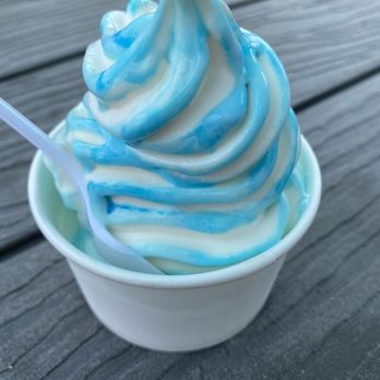Chase’s Soft Serve - Blue Goo - Ice Cream & Frozen Yogurt Near Me - Cape Charles, Virginia