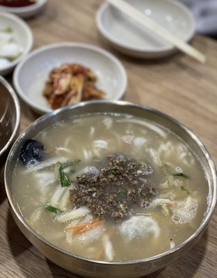 MDK Noodles (Myung Dong Kyoja) by null