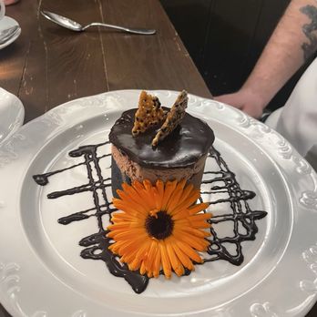 The Milton Inn - Dark chocolate mousse cake - French Near Me - Sparks Glencoe, Maryland The Milton Inn - Dark chocolate mousse cake - French Near Me - Sparks Glencoe, Maryland