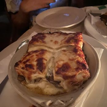 La Lanterna Di Vittorio - Italian Near Me - New York, New York La Lanterna Di Vittorio - Italian Near Me - New York, New York