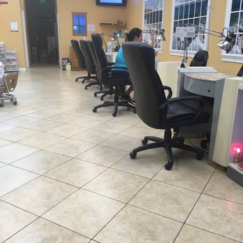 L & L Nail Spa - Nail Salons Near Me - Rialto, California L & L Nail Spa - Nail Salons Near Me - Rialto, California