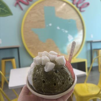 Ululani's Hawaiian Shave Ice - Coconut, green tea (matcha), and guava keiki size shave ice with mochi - Desserts Near Me - Plano, Texas Ululani's Hawaiian Shave Ice - Coconut, green tea (matcha), and guava keiki size shave ice with mochi - Desserts Near Me - Plano, Texas